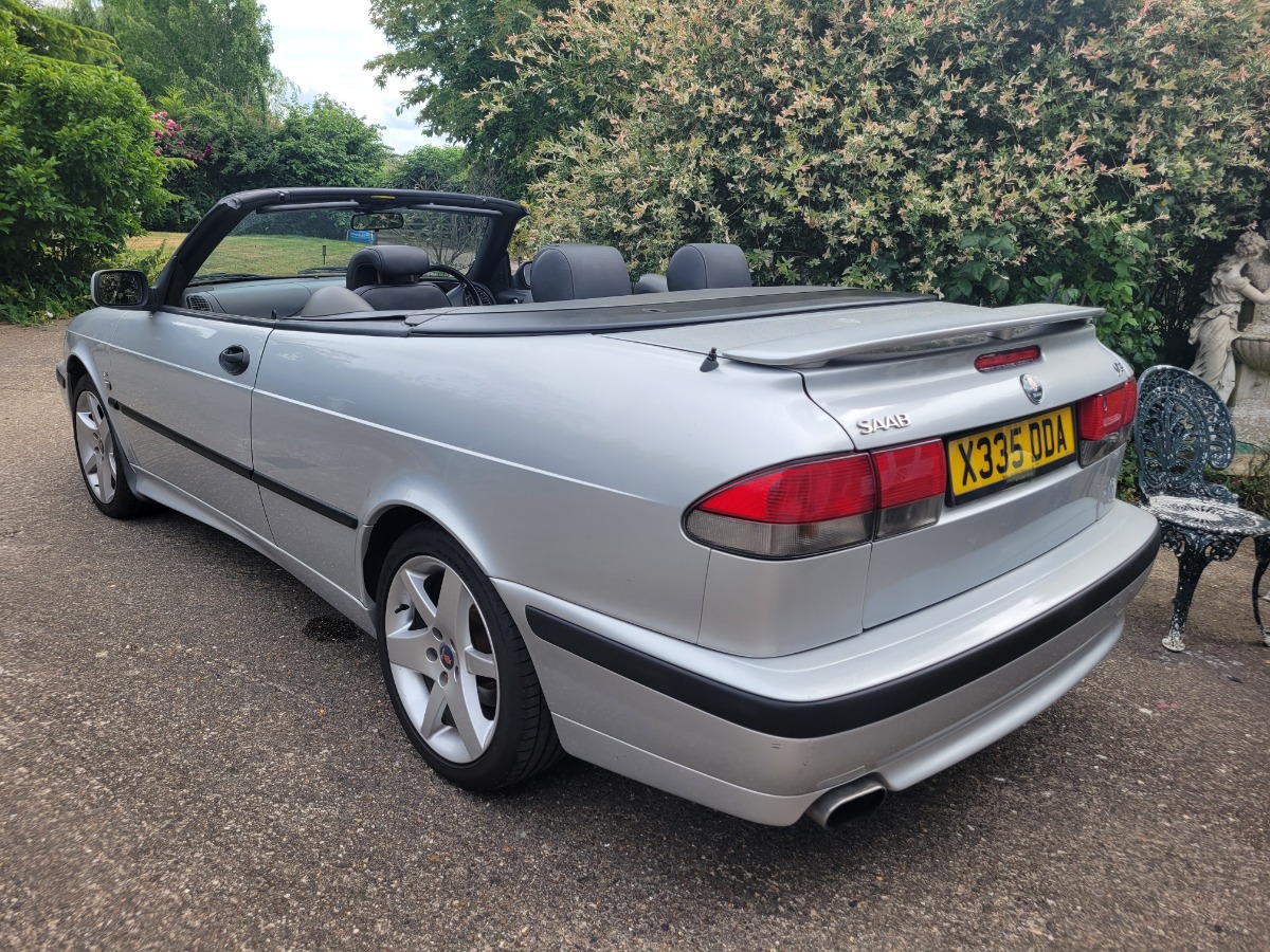 2001 Saab 9-3 Image 4