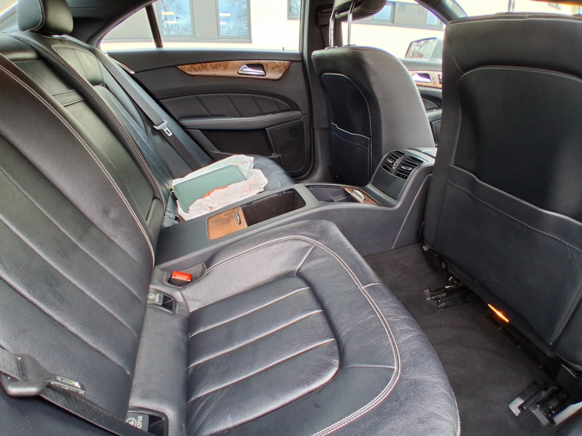 2013 Mercedes-Benz 350SL Image 8