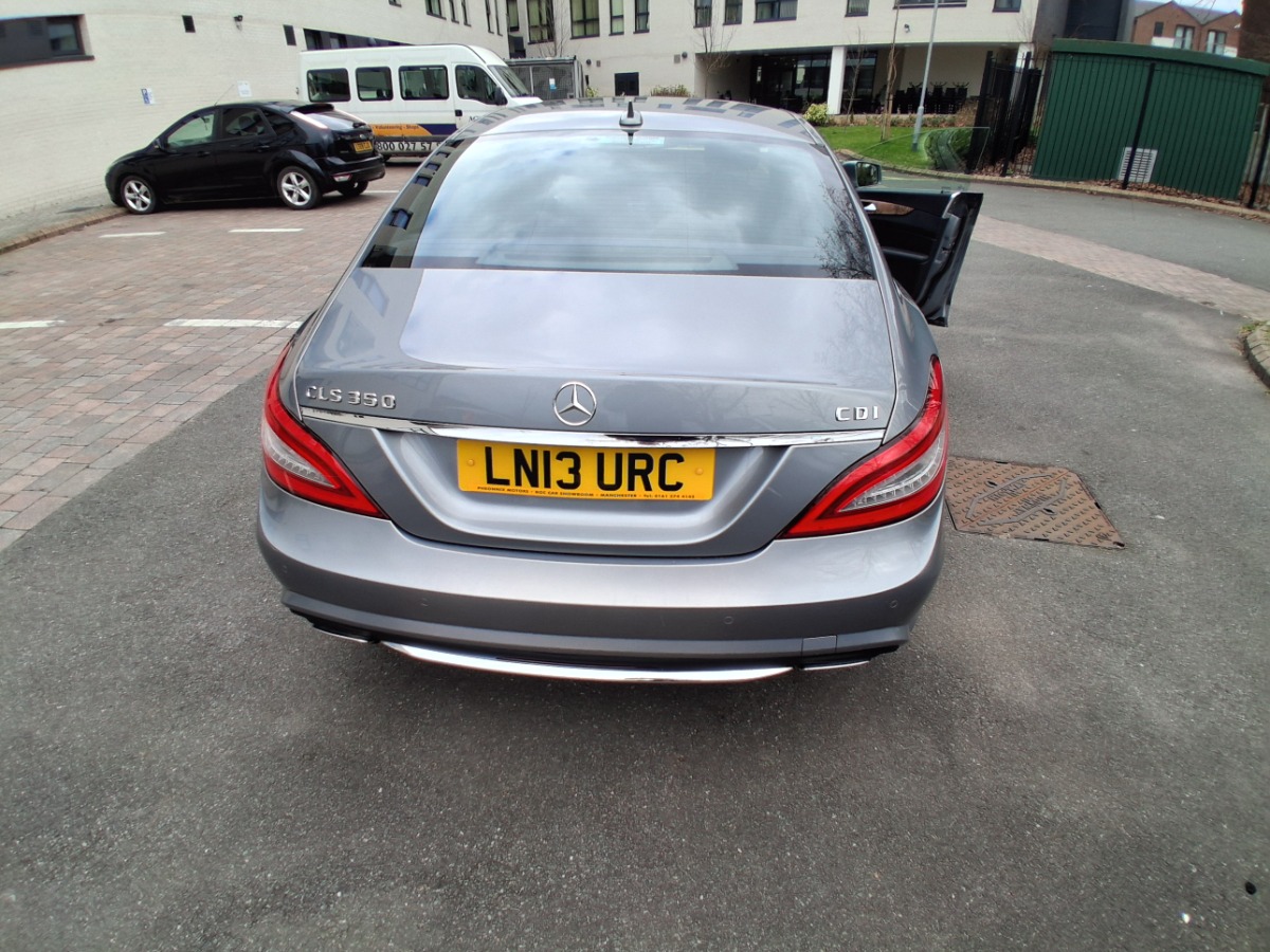 2013 Mercedes-Benz 350SL Image 4