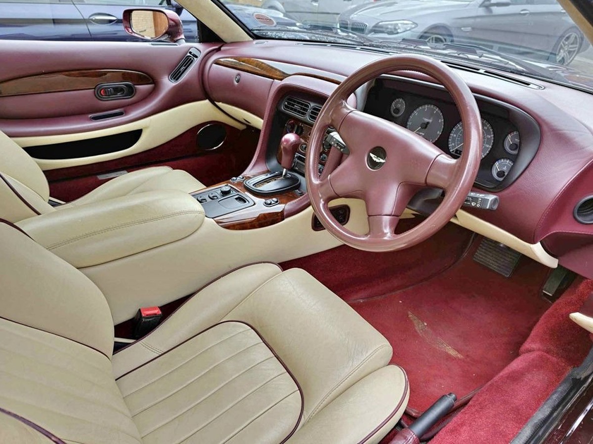 1996 Aston Martin DB7 Image 5