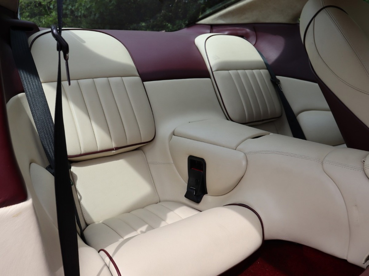 1996 Aston Martin DB7 Image 6