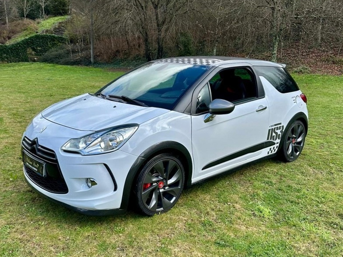 2011 Citroen DS3 Image 1