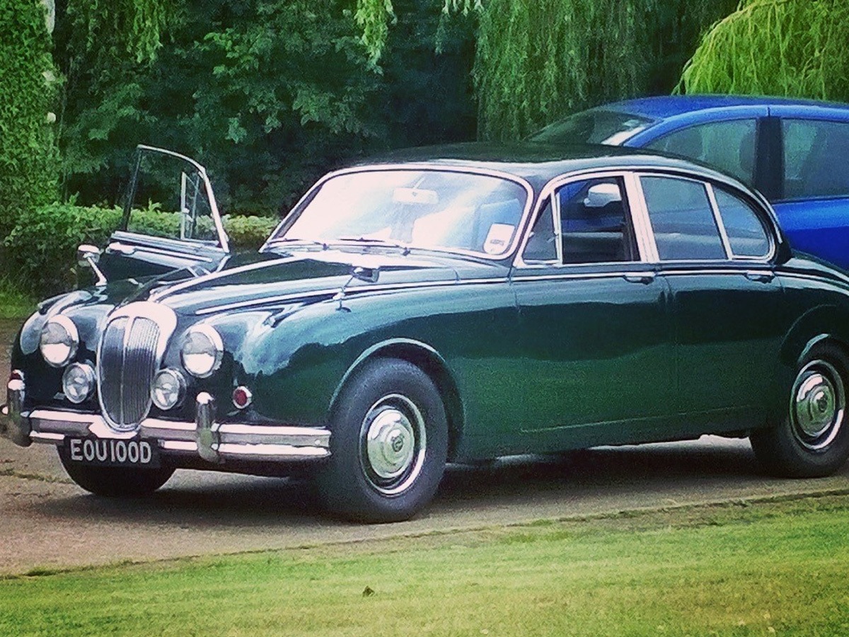 1966 Daimler V8 Image 2
