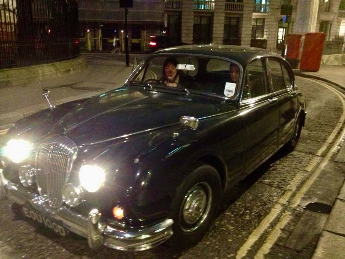 1966 Daimler V8 Image 3