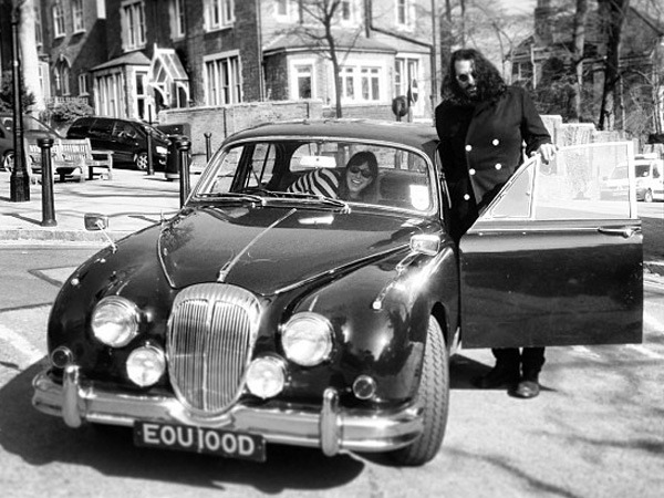 1966 Daimler V8 Image 5