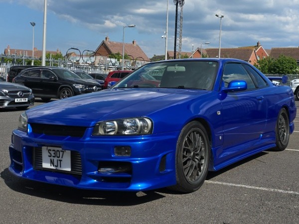 1998 Nissan Skyline Image 9