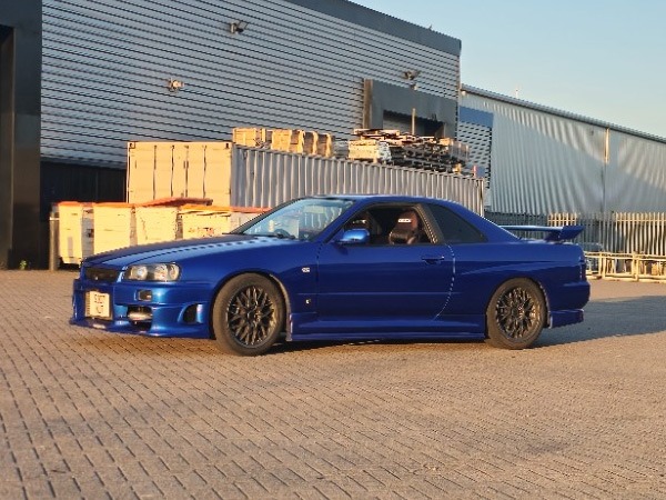 1998 Nissan Skyline Image 10