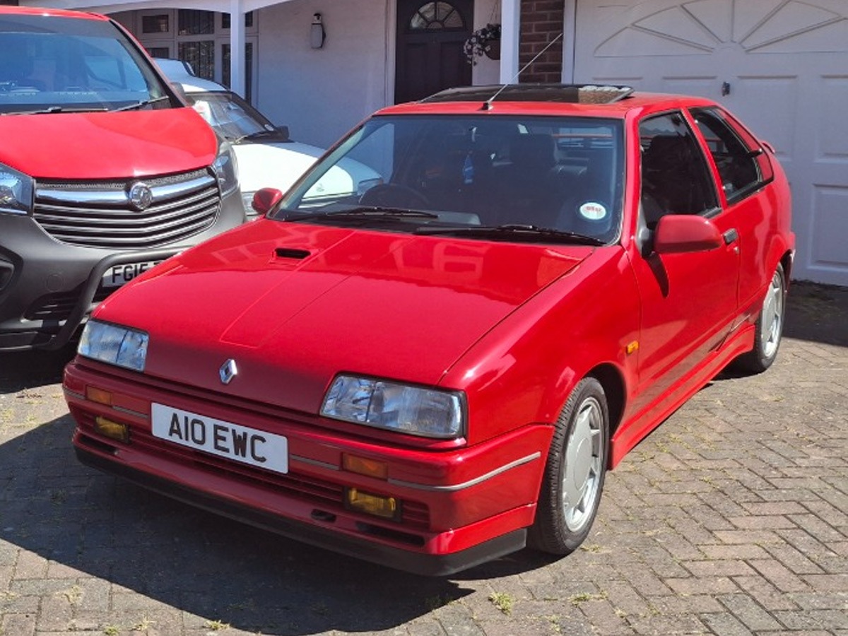 1992 Renault 19 Image 2