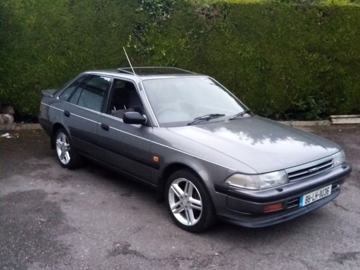 1988 Toyota Carina Image 1