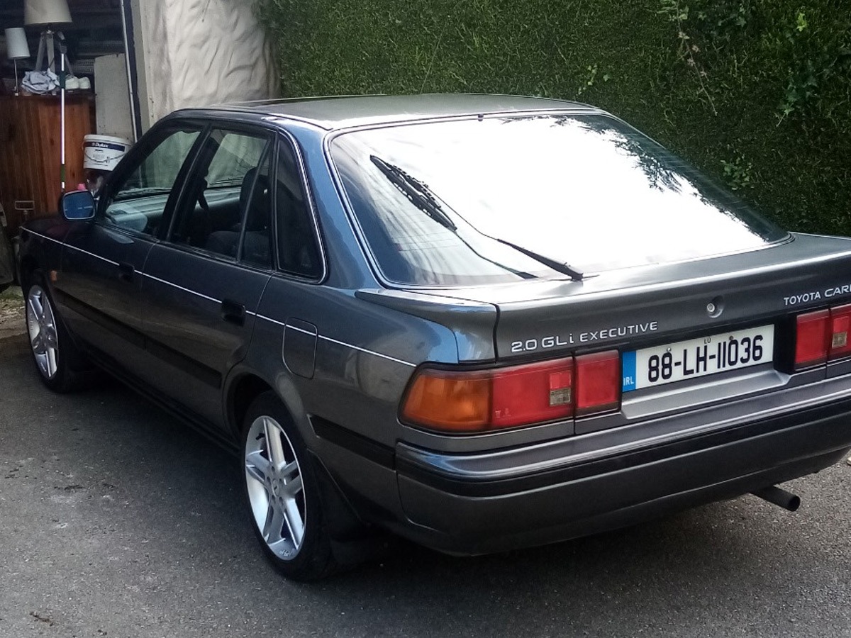 1988 Toyota Carina Image 2