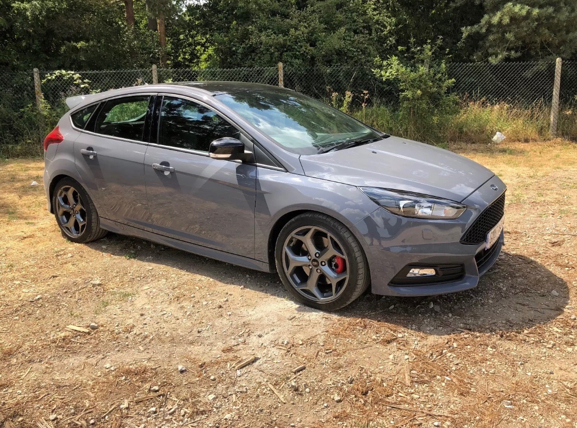2017 Ford Focus St Image 1