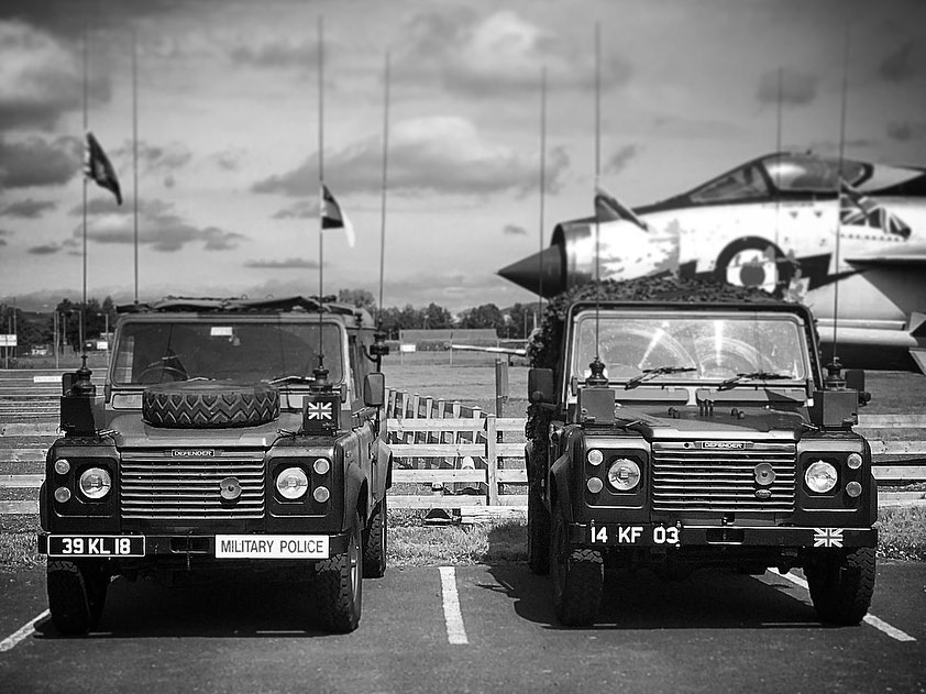 1994 Land Rover Defender Image 4