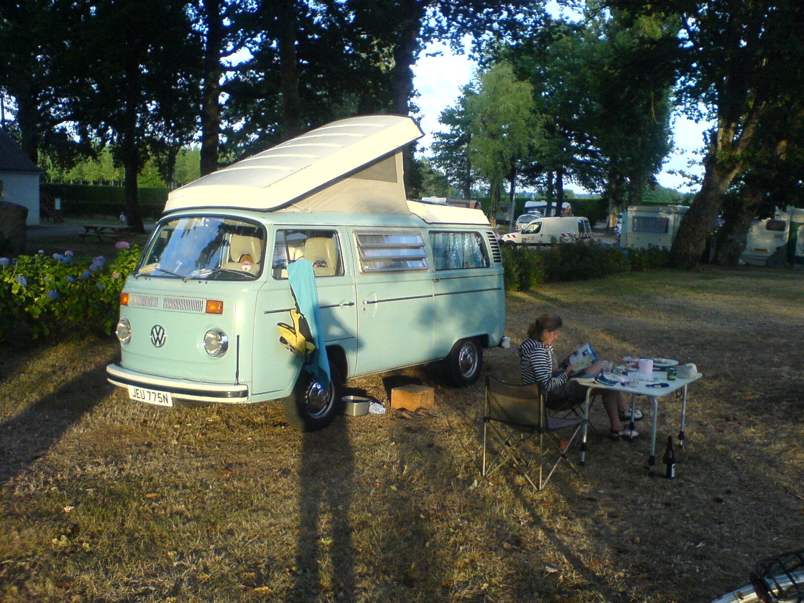 1975 Volkswagen T2 Camper Van / Bus Image 5