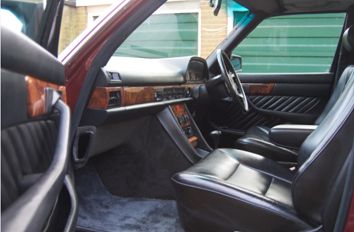 1991 Mercedes-Benz 300SE Image 3