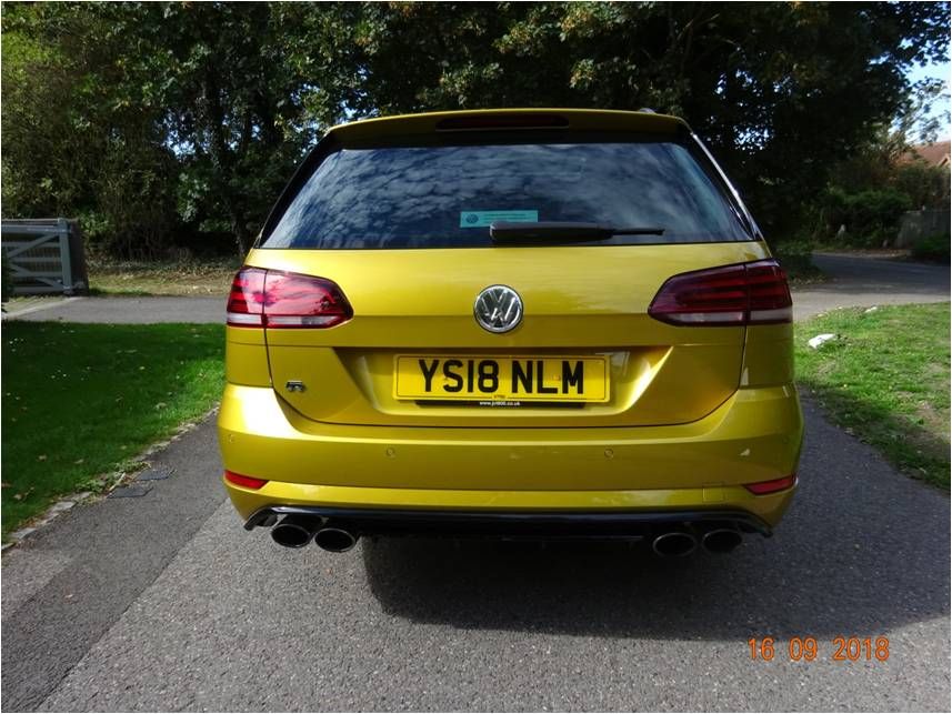 2018 Volkswagen Golf Image 3