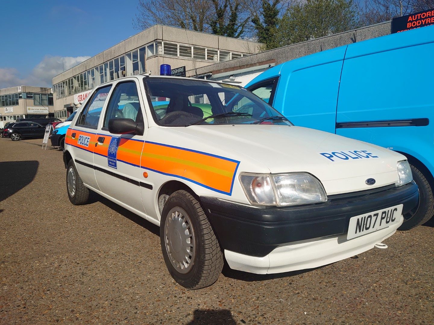 1995 Ford Fiesta Image 3