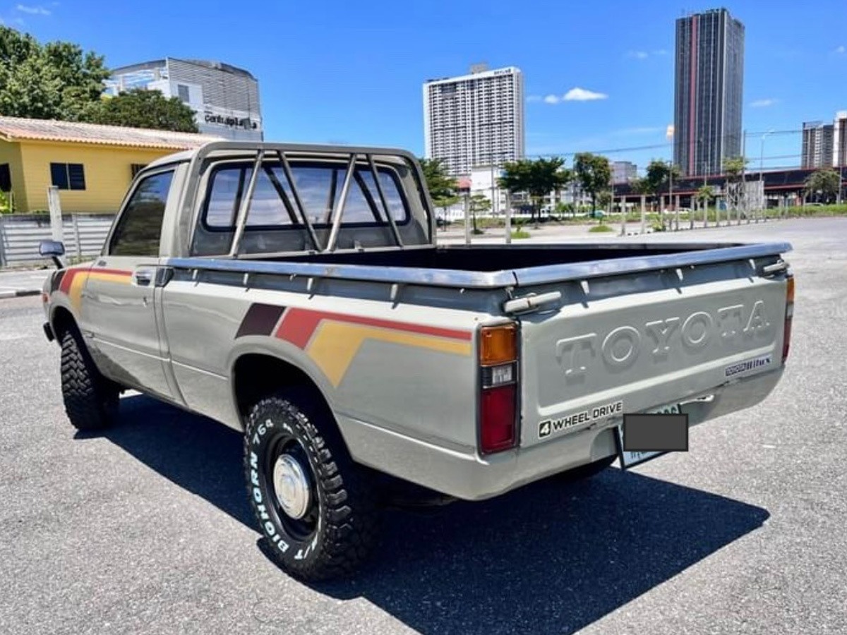 1980 Toyota Hilux Image 2