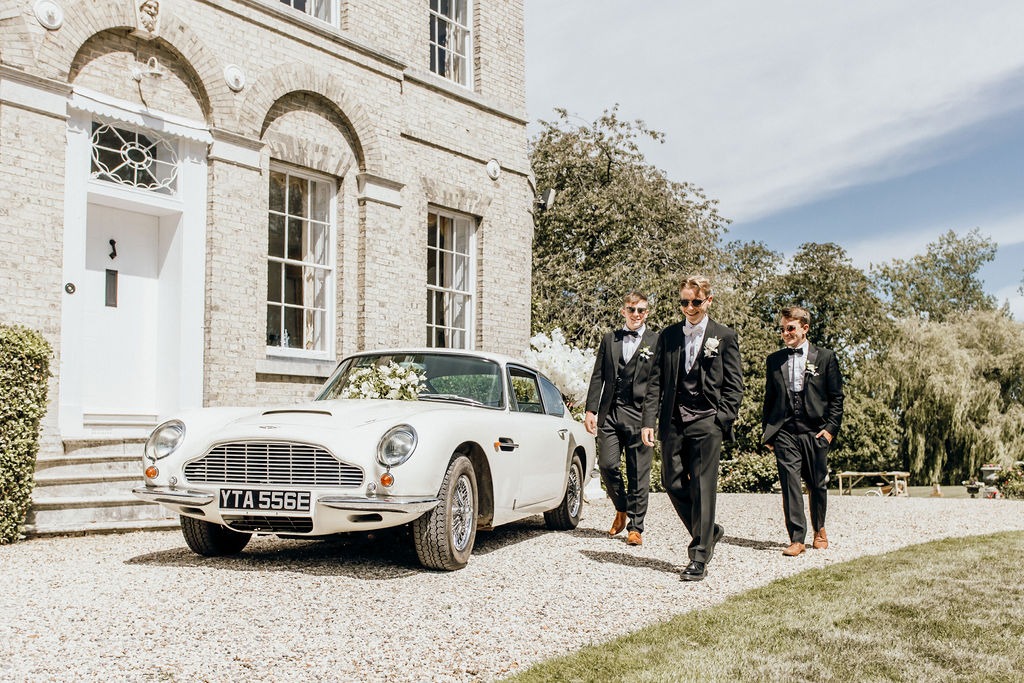 1966 Aston Martin DB6 Image 3