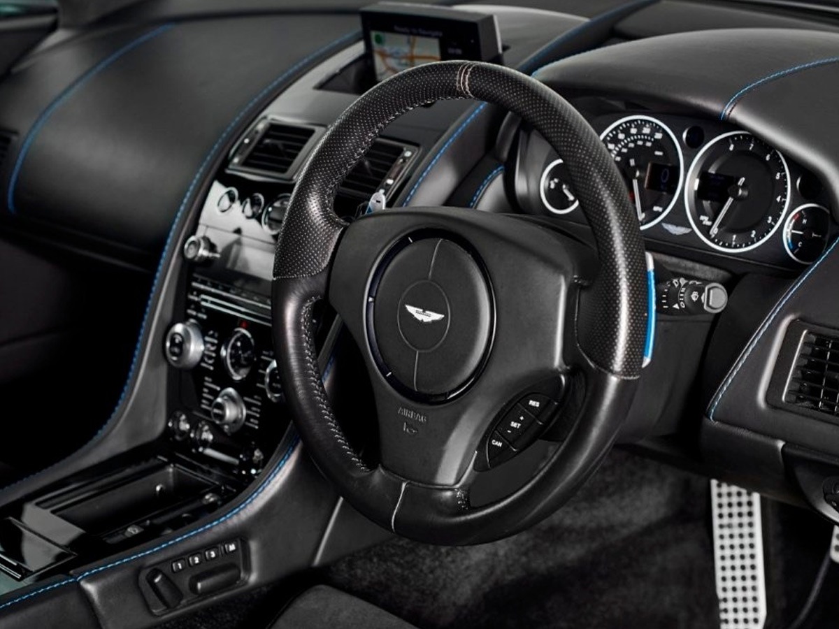 2013 Aston Martin V12 Vantage Image 14