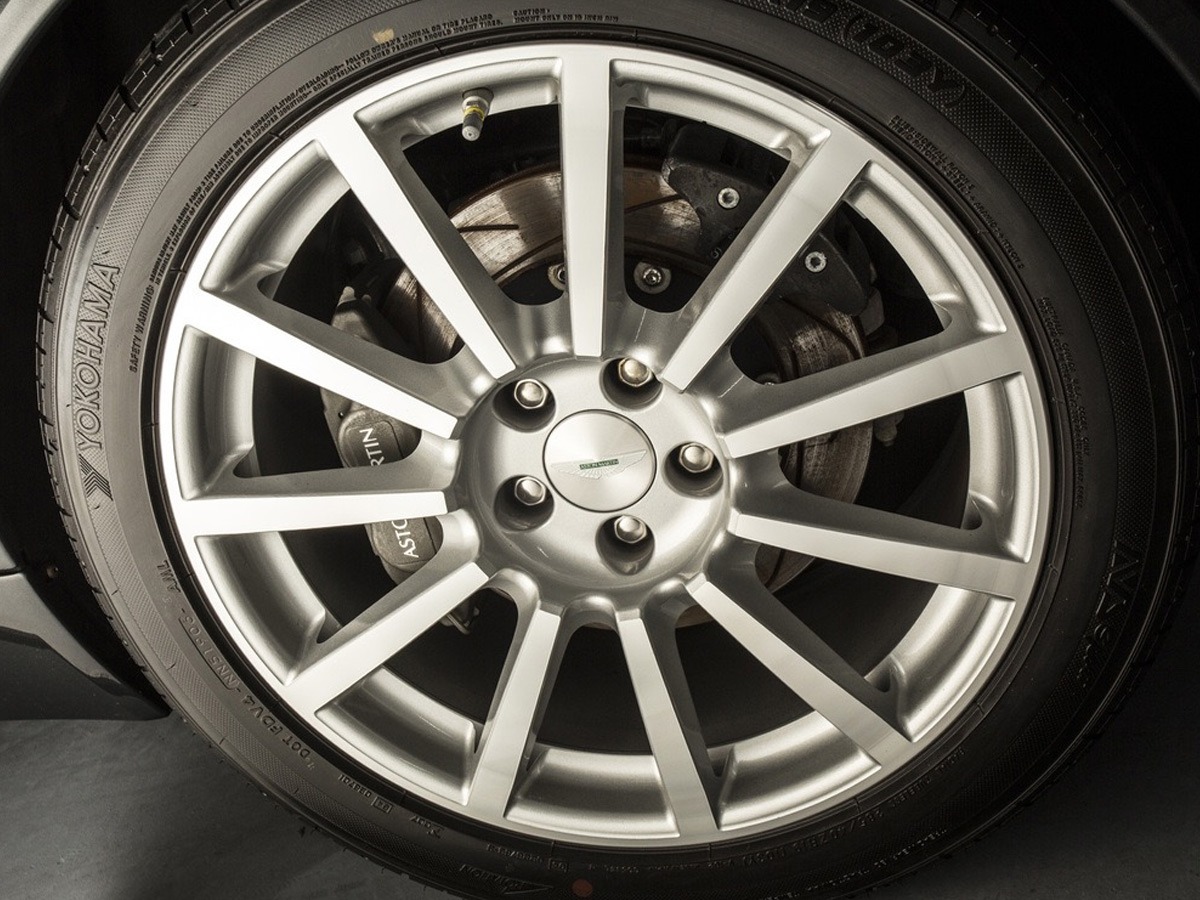 2007 Aston Martin Vanquish S Image 22