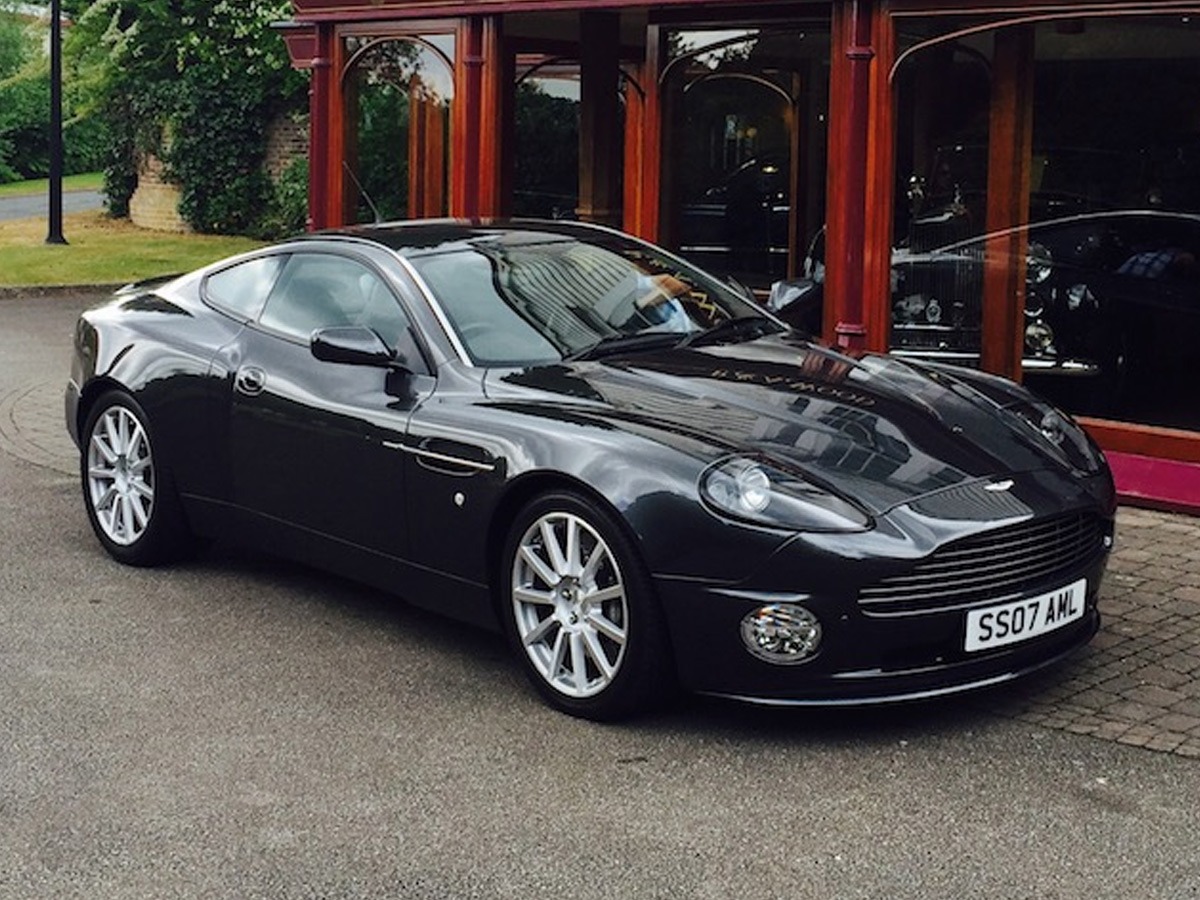 2007 Aston Martin Vanquish S Image 1