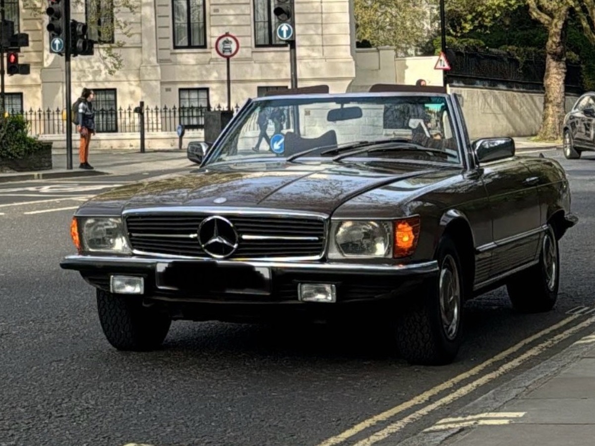 1980 Mercedes-Benz Sl-Class Image 3