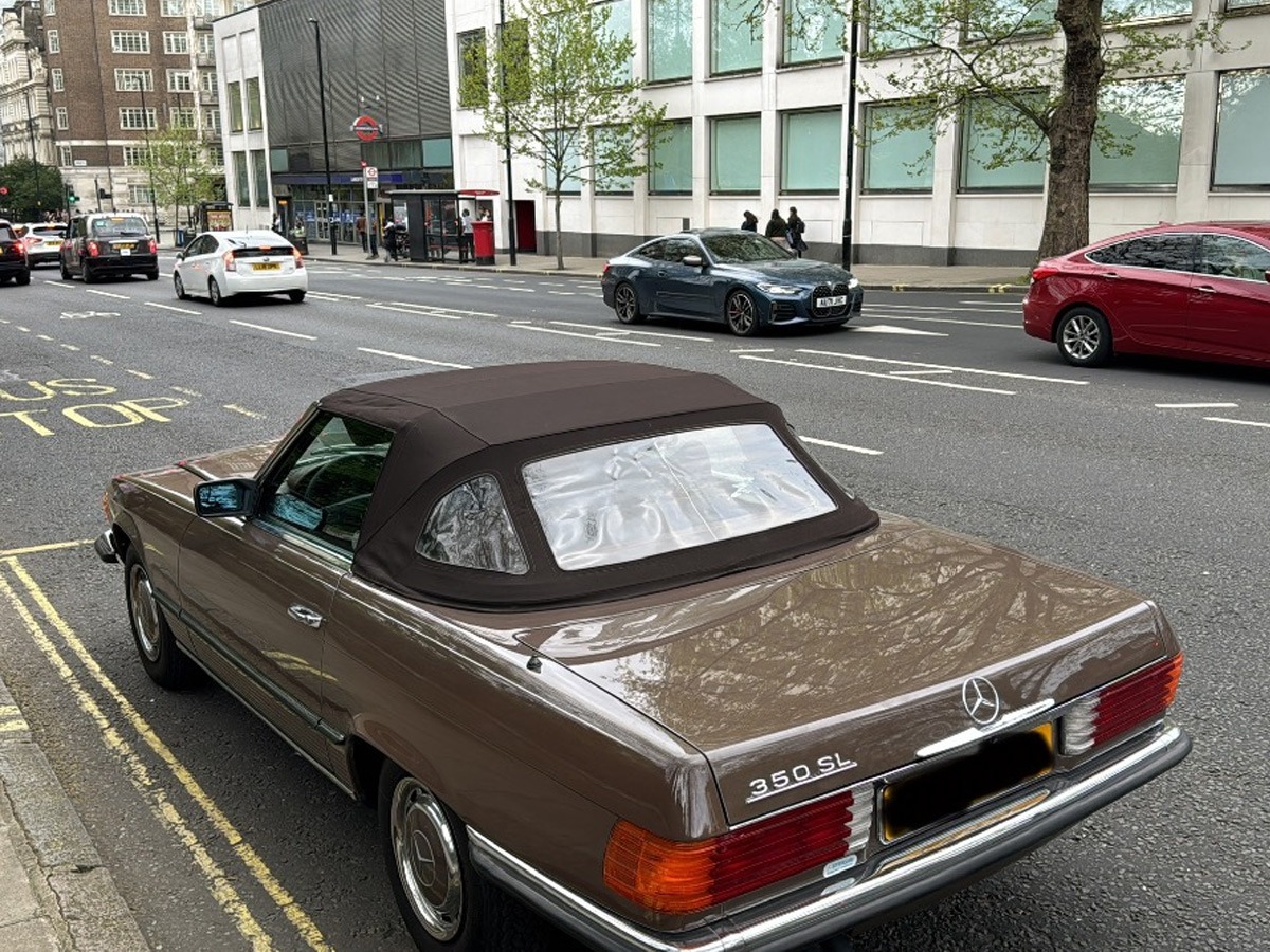 1980 Mercedes-Benz Sl-Class Image 4