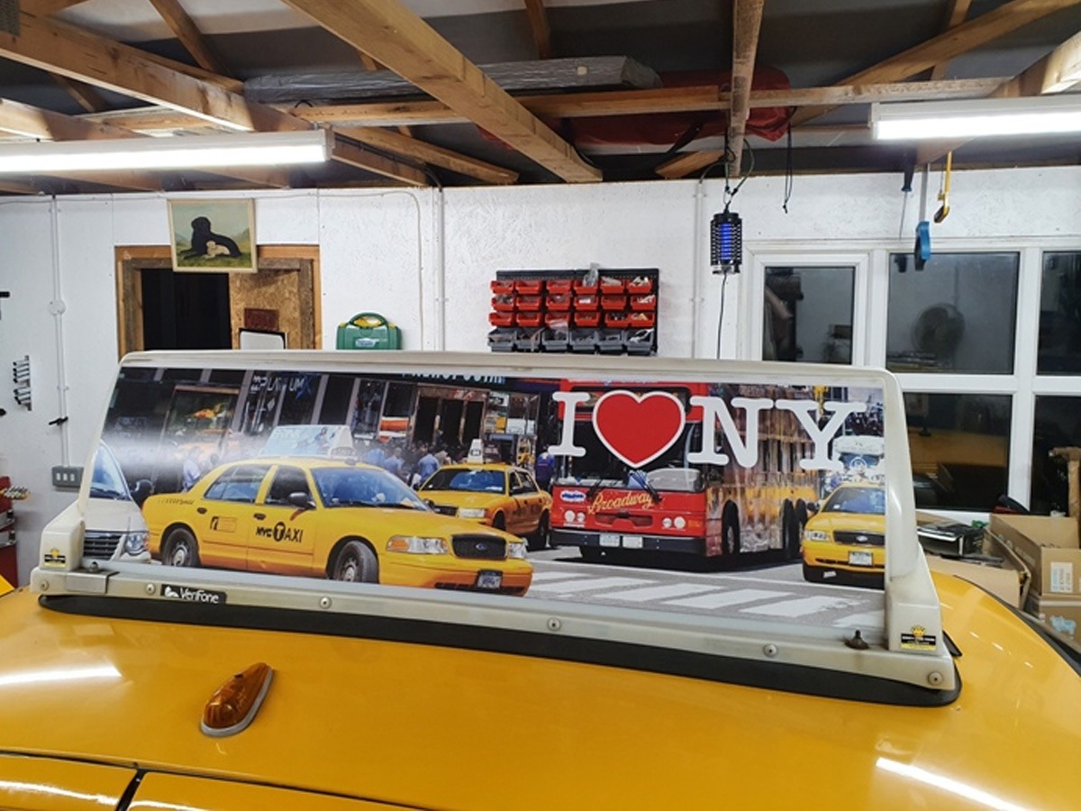 2011 Ford Crown Victoria Image 11