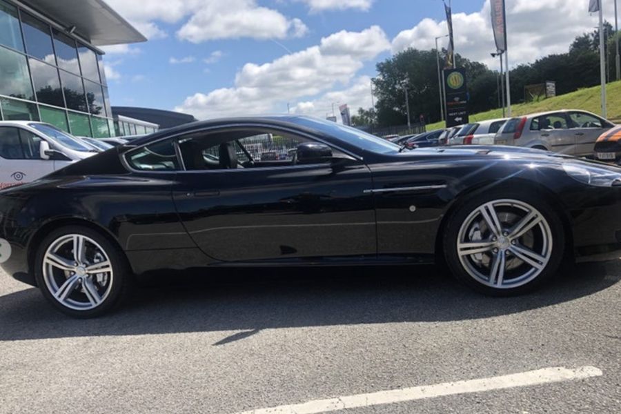 2009 Aston Martin DB9 Image 2