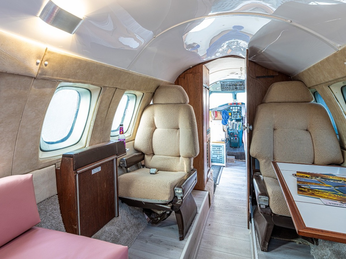 1971 Airplane Other Image 3