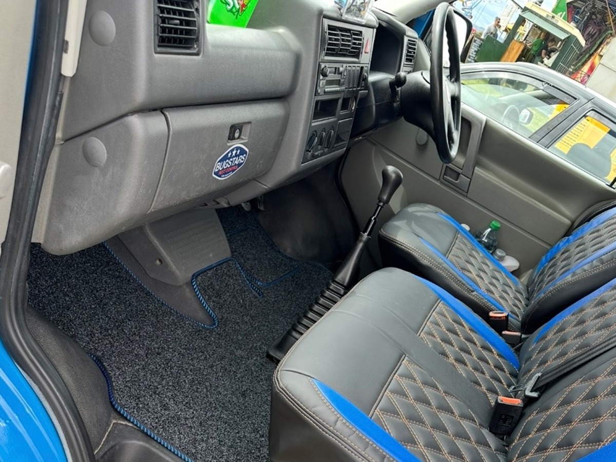 2002 Volkswagen Transporter Image 8