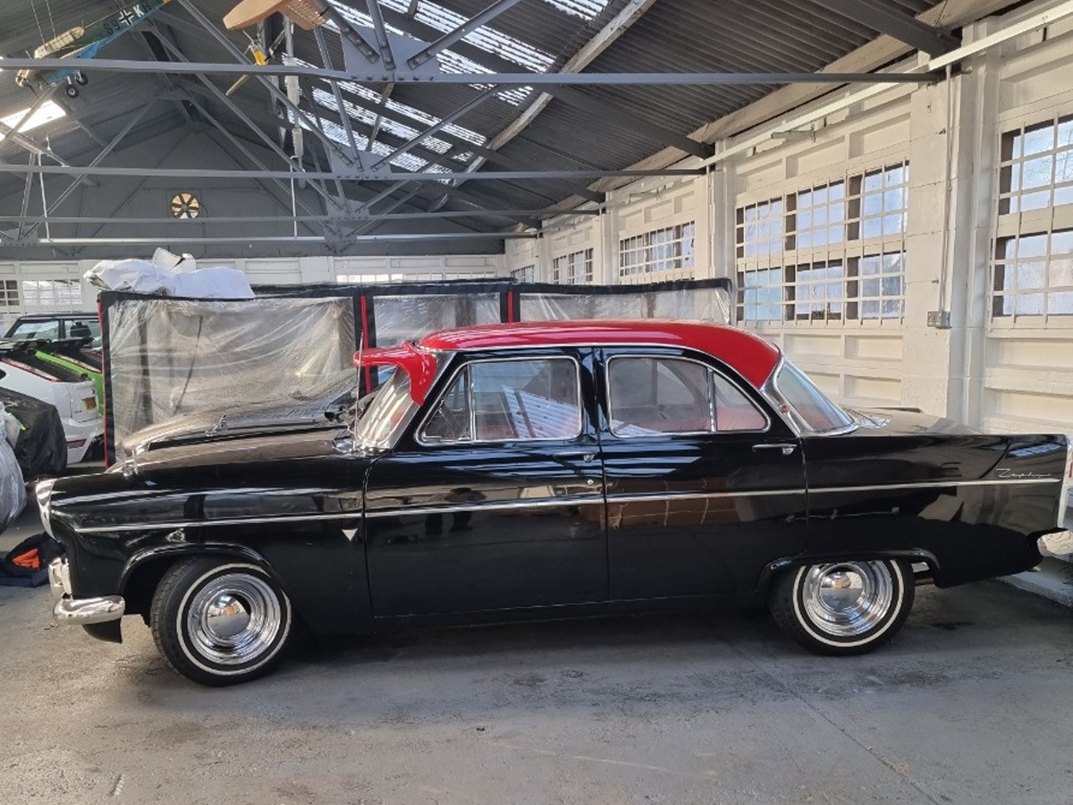 1961 Ford Zephyr Image 8