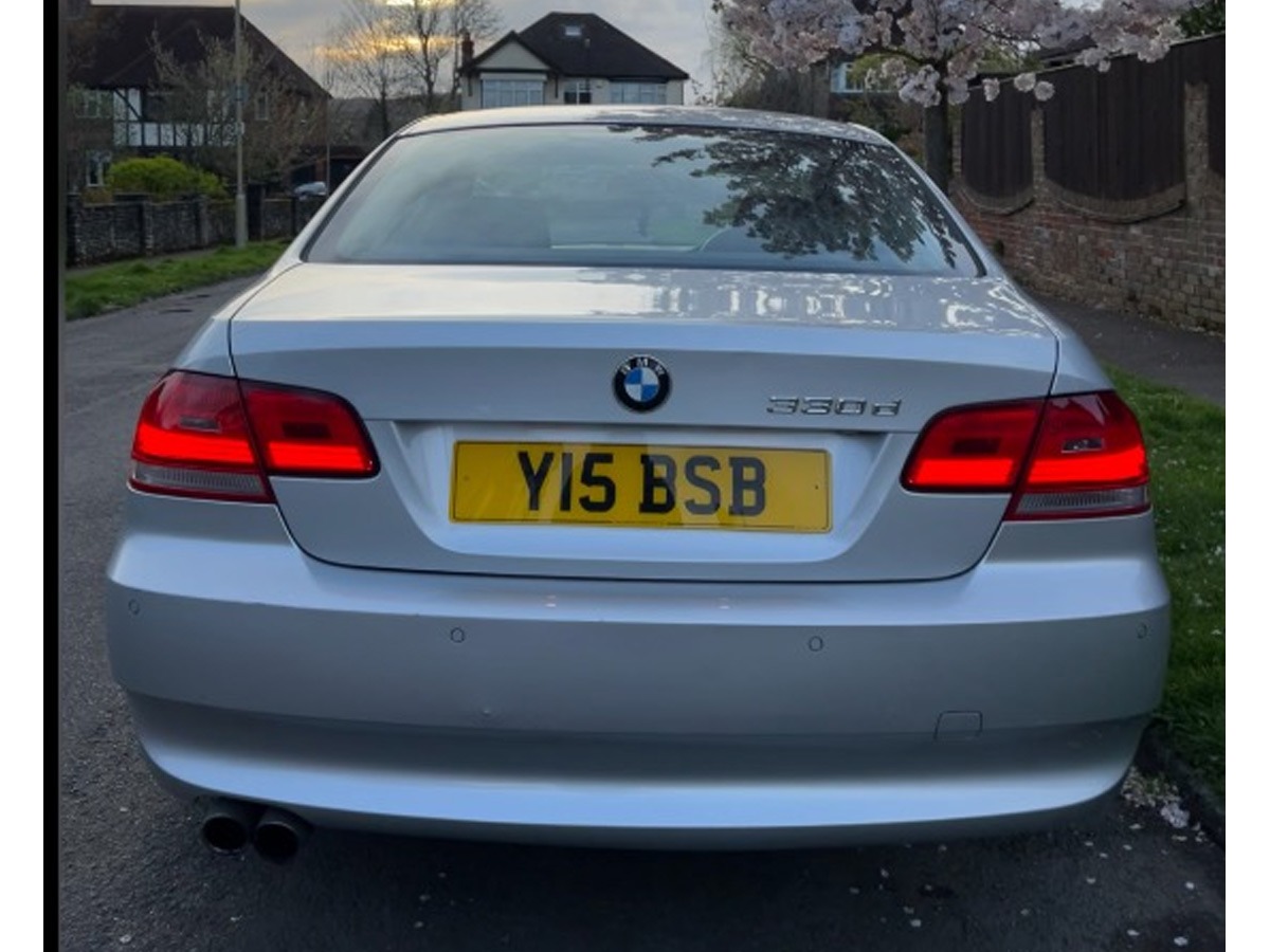 2007 BMW 330 Image 3