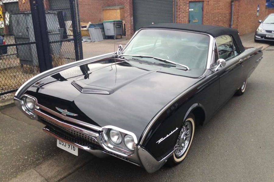 1962 Ford Thunderbird Image 5