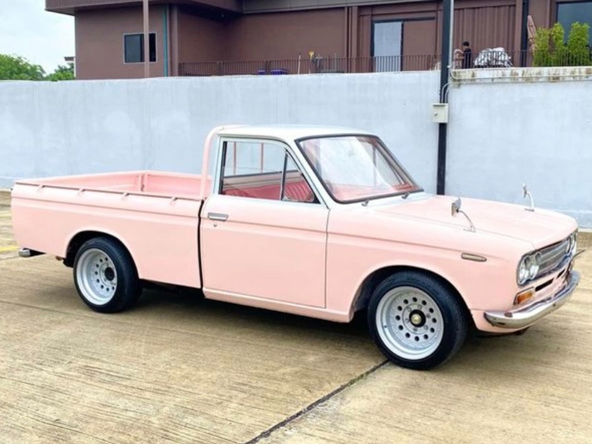 1970 Datsun 510 Image 2