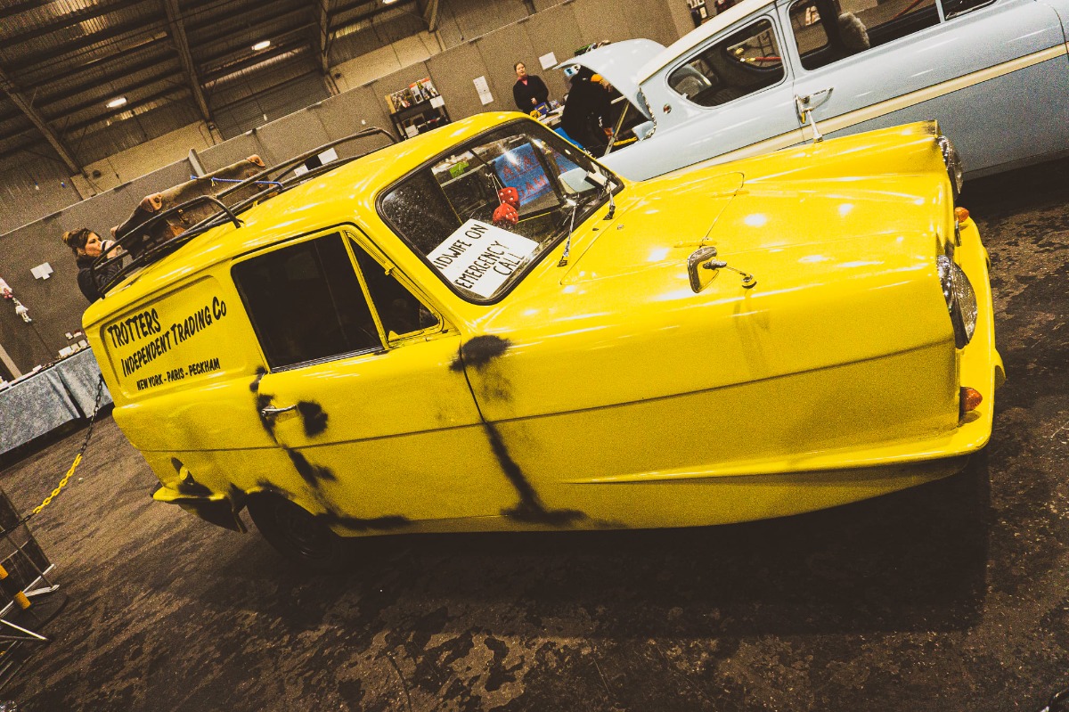 1972 Reliant Regal Supervan Image 1