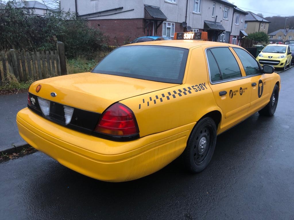 2007 Ford Crown Victoria Image 5