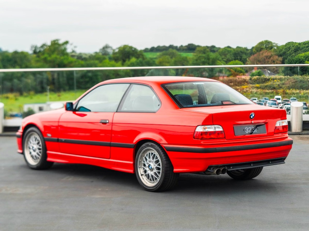 1996 BMW 3 Series Image 3