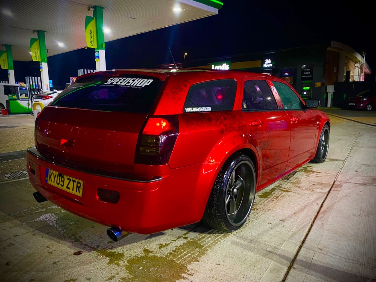 2009 Chrysler 300C Image 4