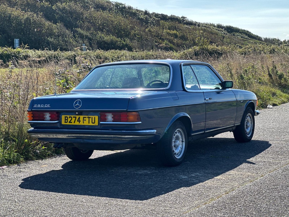 1985 Mercedes-Benz 280 Image 4