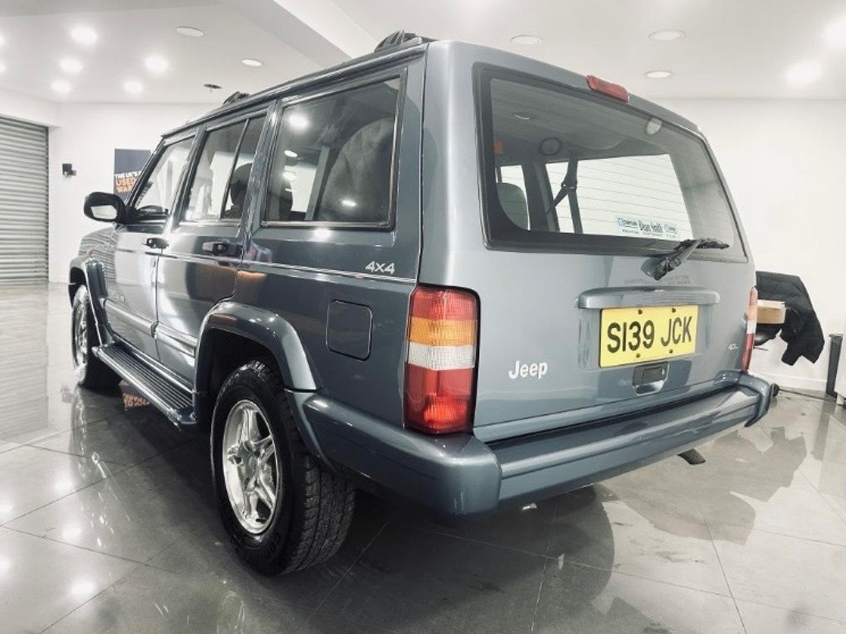 1998 Jeep Cherokee Image 3