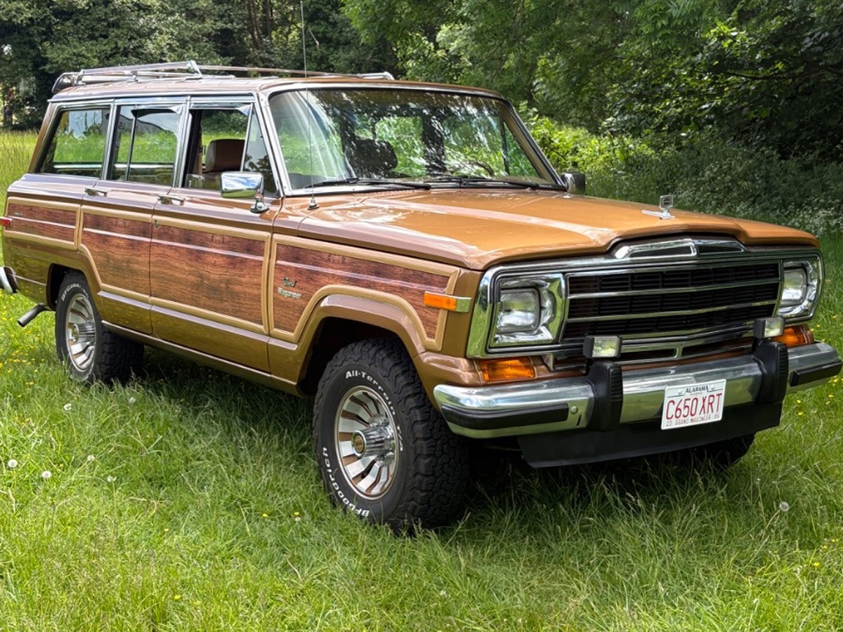 1986 Jeep Wagoneer Image 5