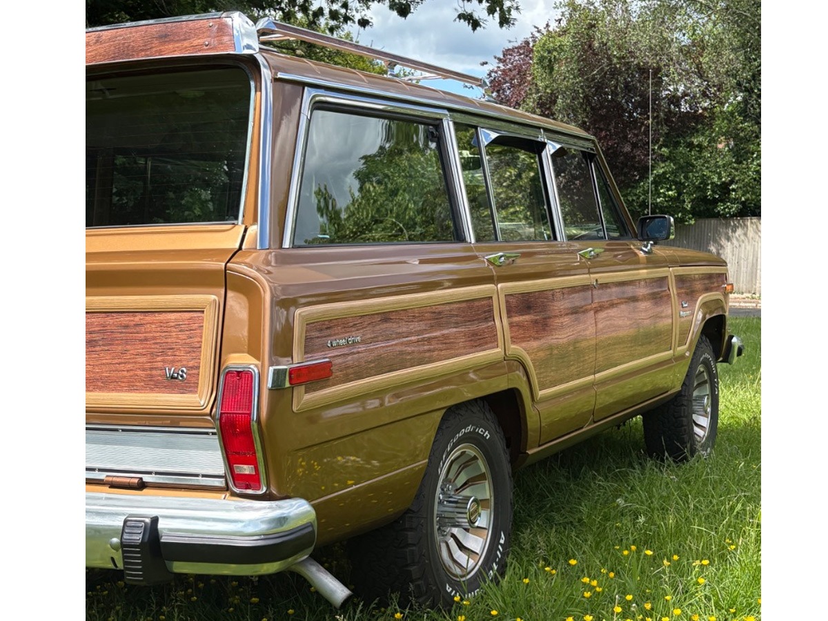 1986 Jeep Wagoneer Image 6