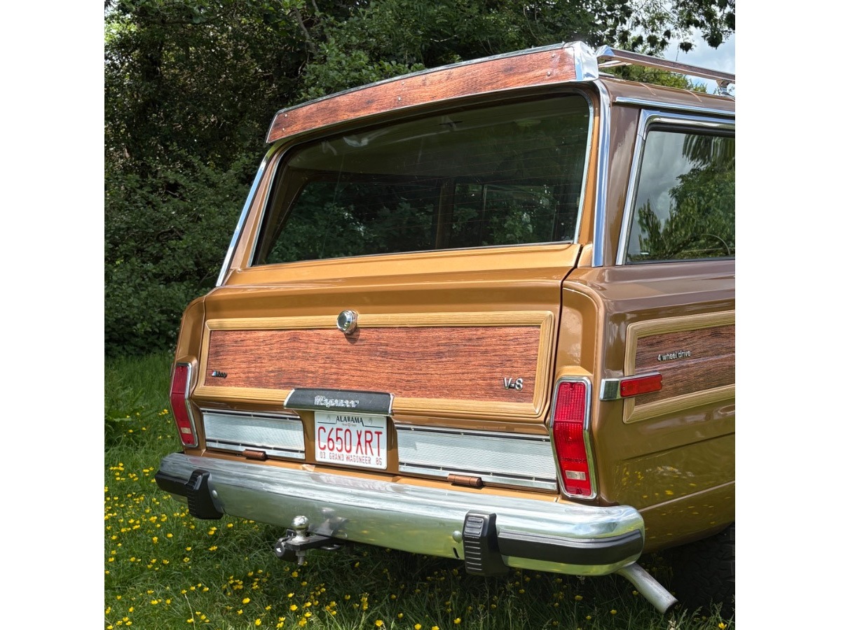 1986 Jeep Wagoneer Image 7