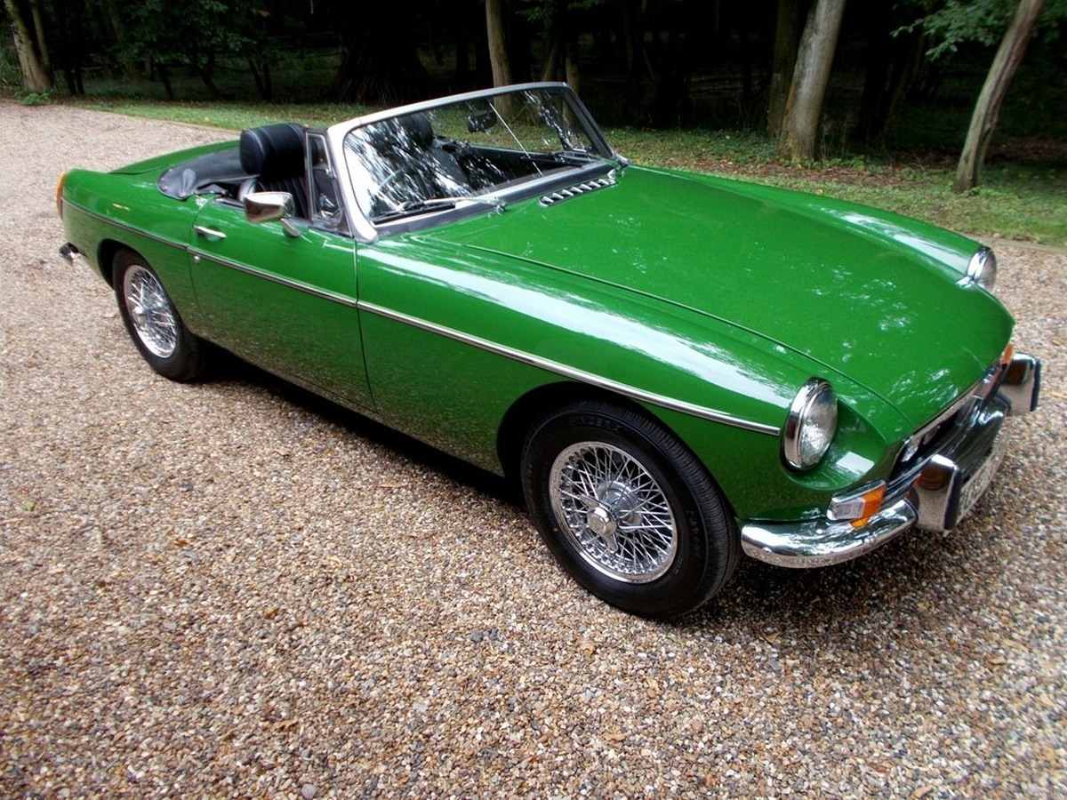1974 MG B Image 1