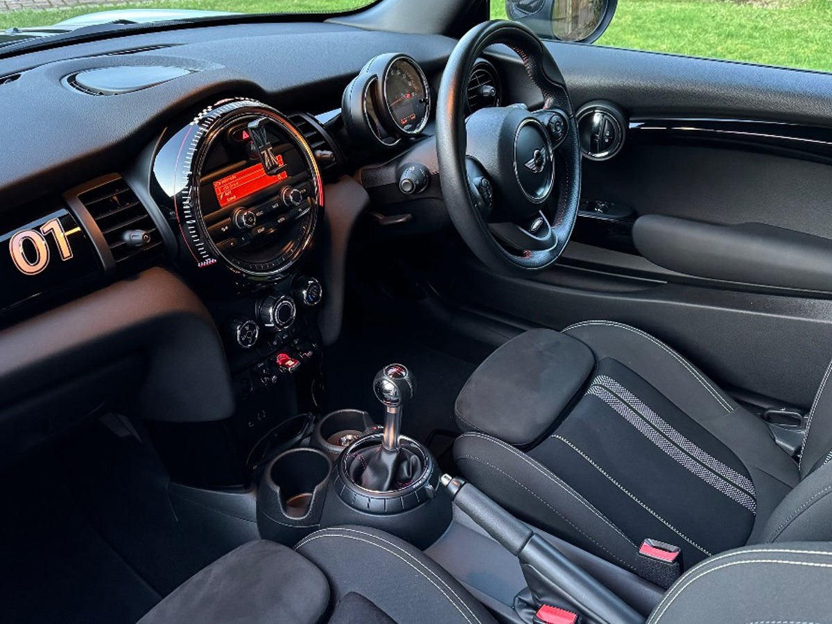 2016 Mini John Cooper Works Image 6