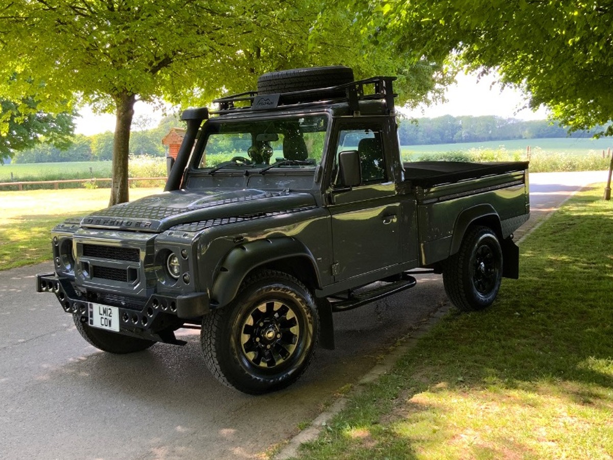 2012 Land Rover 110 Image 4