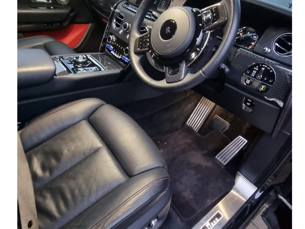 2022 Rolls-Royce Cullinan Image 11