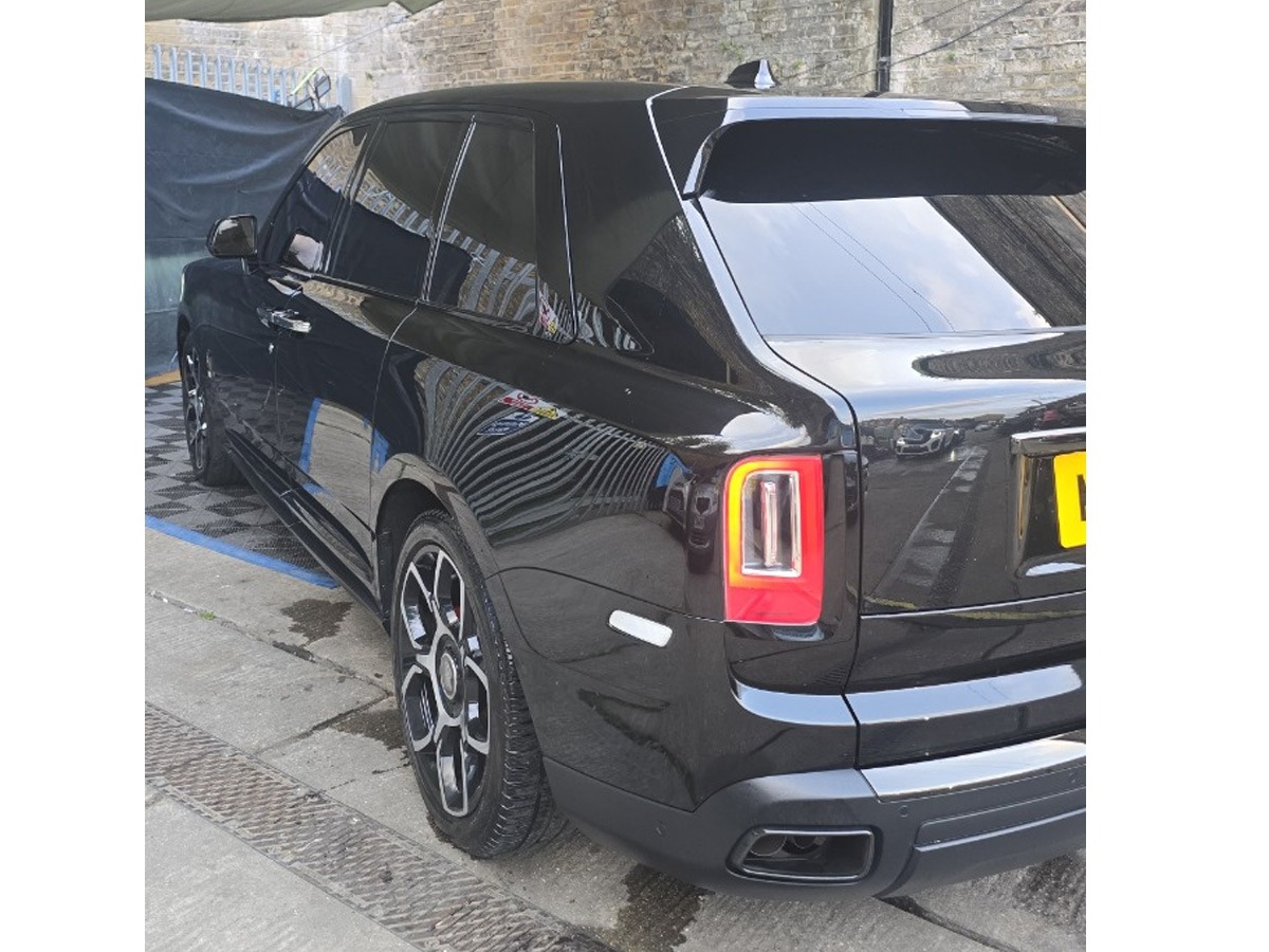 2022 Rolls-Royce Cullinan Image 4