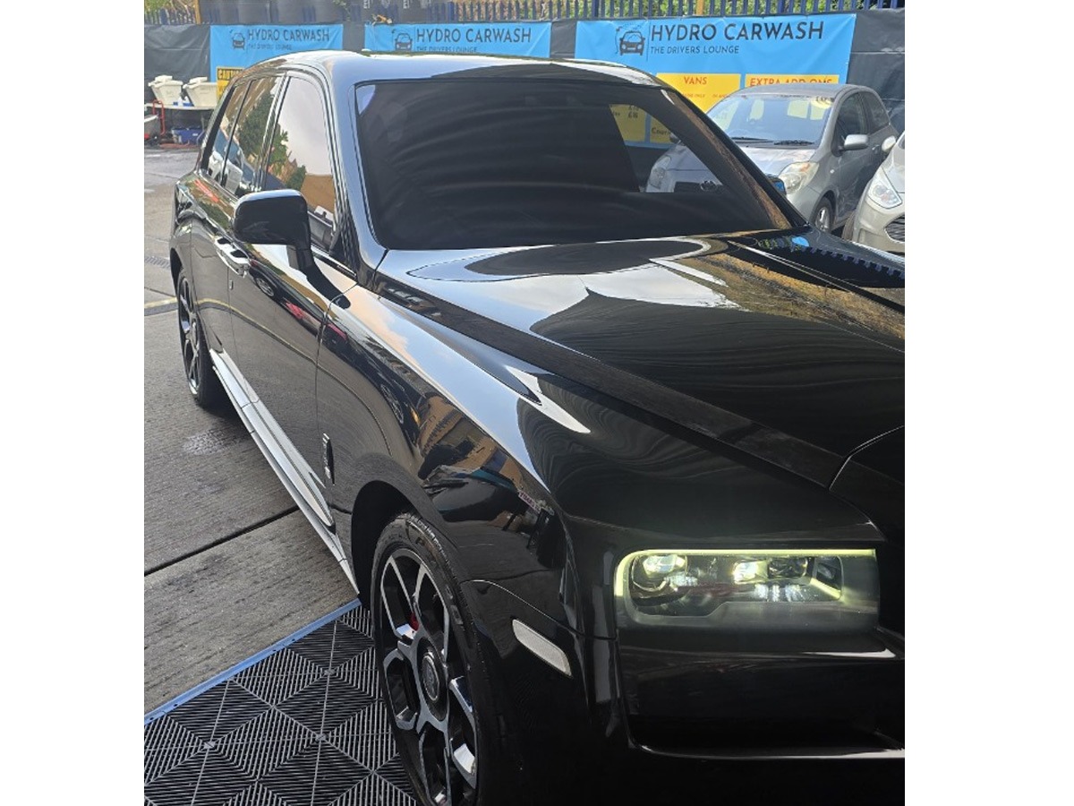 2022 Rolls-Royce Cullinan Image 5